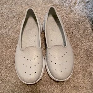 Cali Gear sketchers foamies size 8